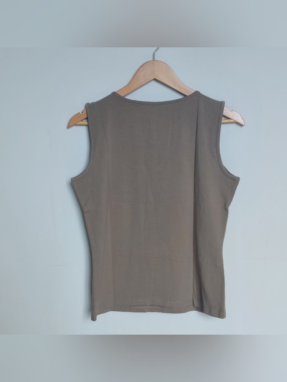 Kate Hill Petite Embellished V Neck Tank Top PM Taupe Gold - Picture 6 of 6